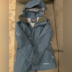 Patagonia women’s size small winter jacket